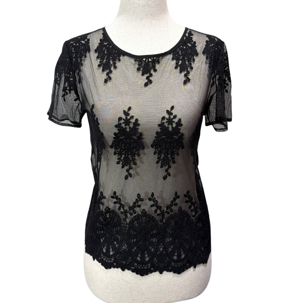 F21 Black Mesh Floral Embroidered Sheer Lace Top Short Sleeve Keyhole Back